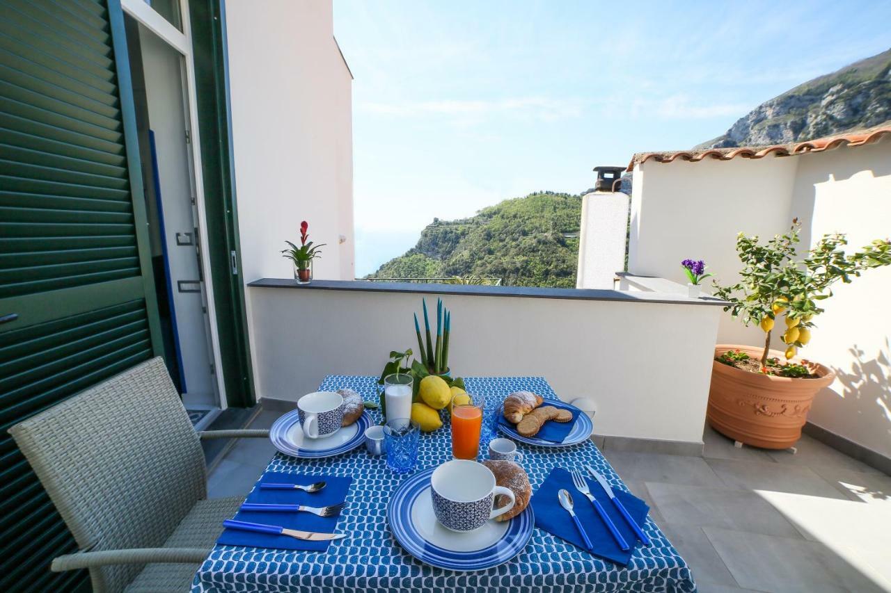 Villa Admiring Amalfi Scala Esterno foto